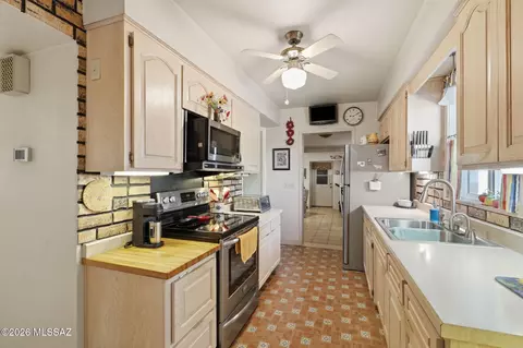 Kitchen - 3202 E 2nd St, Tucson, AZ 85716 photo 2 of 4