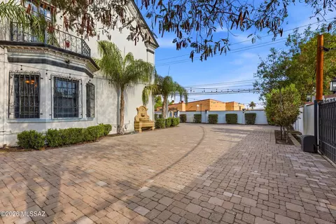 Exterior - 175 E 12th St, Tucson, AZ 85701 photo 7 of 9