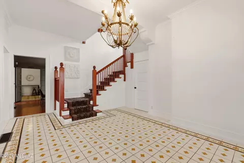 Entry Way - 175 E 12th St, Tucson, AZ 85701 photo 2 of 6