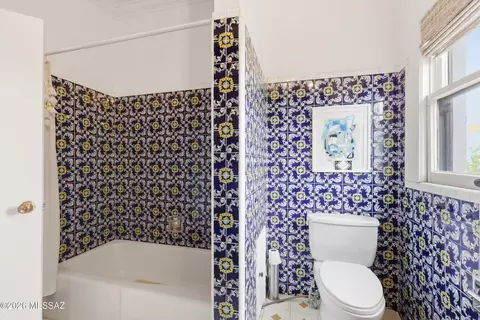 Bath - 175 E 12th St, Tucson, AZ 85701 photo 6 of 8