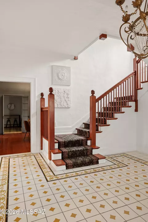 Entry Way - 175 E 12th St, Tucson, AZ 85701 photo 5 of 6