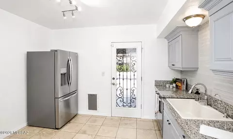 Kitchen - 4602 E Burns St, Tucson, AZ 85711 photo 5 of 5