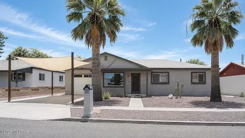 Exterior - 4602 E Burns St, Tucson, AZ 85711 photo 7 of 7