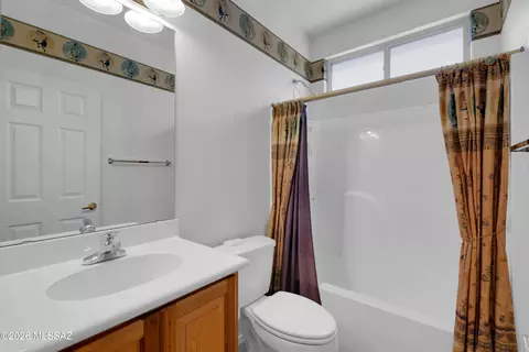 Bath - 7577 E Maritime Dr, Tucson, AZ 85756 photo 3 of 3