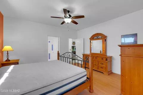 Bedroom - 7577 E Maritime Dr, Tucson, AZ 85756 photo 2 of 4