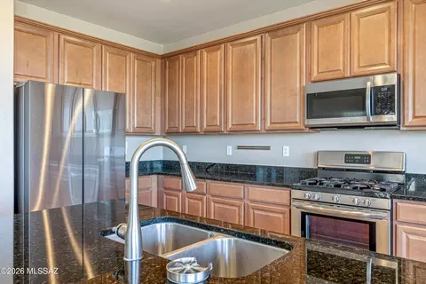 Kitchen - 11410 E Desert Raptor Loop, Tucson, AZ 85747 photo 4 of 4