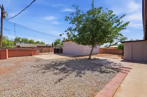 Exterior - 6840 E 39th St, Tucson, AZ 85730 photo 3 of 9