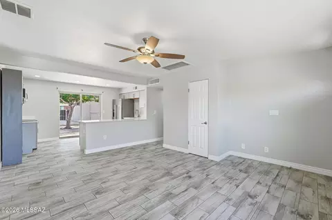 Living - 6840 E 39th St, Tucson, AZ 85730 photo 8 of 8