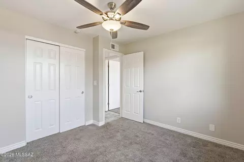 Bedroom - 6840 E 39th St, Tucson, AZ 85730 photo 4 of 6