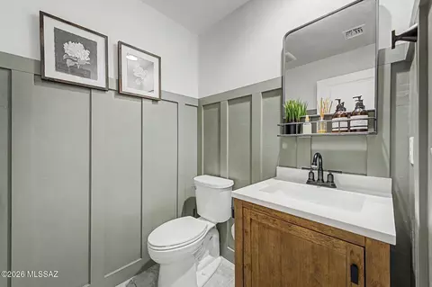 Bath - 14249 E Hub Dr, Vail, AZ 85641 photo 1 of 4