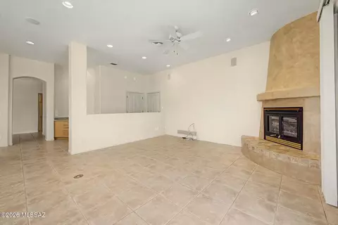 Living - 11743 E Limberlost Rd, Tucson, AZ 85749 photo 5 of 6