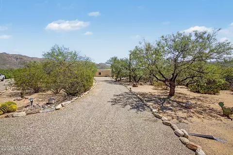 11743 E Limberlost Rd, Tucson, AZ 85749
