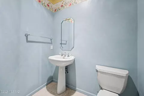 Bath - 11743 E Limberlost Rd, Tucson, AZ 85749 photo 4 of 6