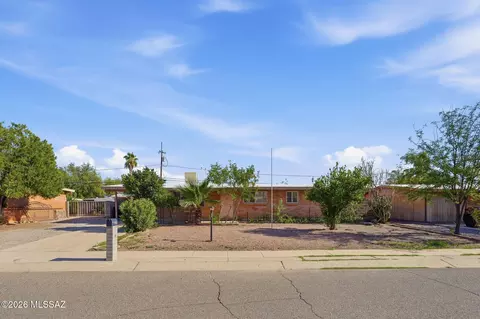 743 W Wheatridge Dr, Tucson, AZ 85704