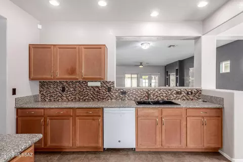 Kitchen - 20902 E Frontier Rd, Red Rock, AZ 85145 photo 2 of 3