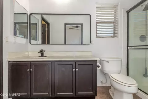Bath - 20902 E Frontier Rd, Red Rock, AZ 85145 photo 1 of 2