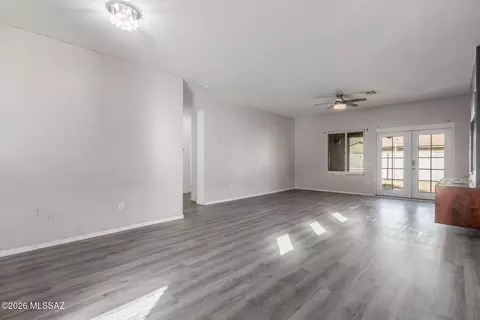 Living - 20902 E Frontier Rd, Red Rock, AZ 85145 photo 1 of 6