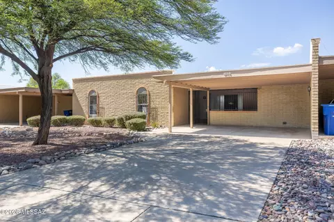 8115 Estes Ln, Tucson, AZ 85710