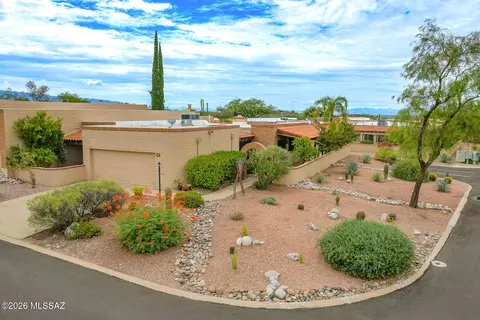 6200 E Frontier Pl, Tucson, AZ 85750