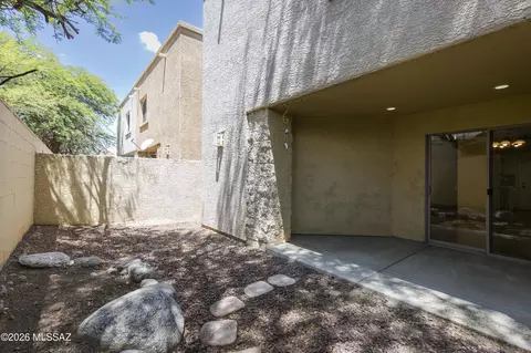 Exterior - 7486 E Deeps Way, Tucson, AZ 85710 photo 3 of 4