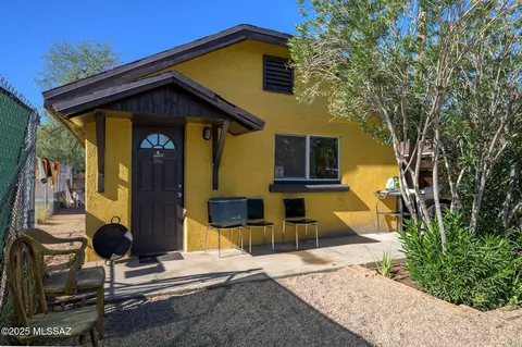 6838 S Nogales Hwy, Tucson, AZ 85756