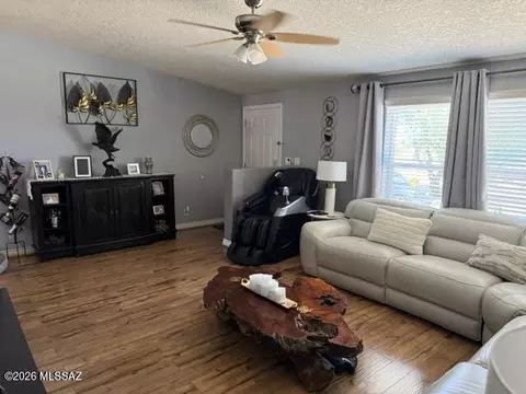 Living - 3530 E Andrada Rd, Vail, AZ 85641 photo 2 of 4