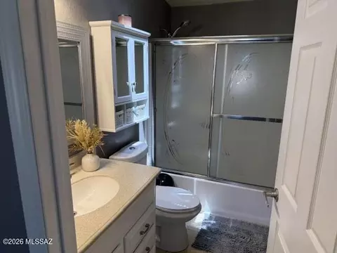 Bath - 3530 E Andrada Rd, Vail, AZ 85641 photo 2 of 2