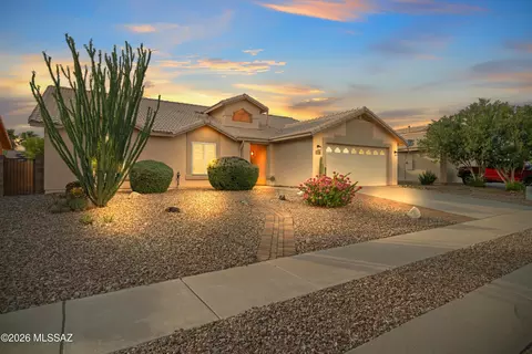 9687 E Banbridge St, Tucson, AZ 85747