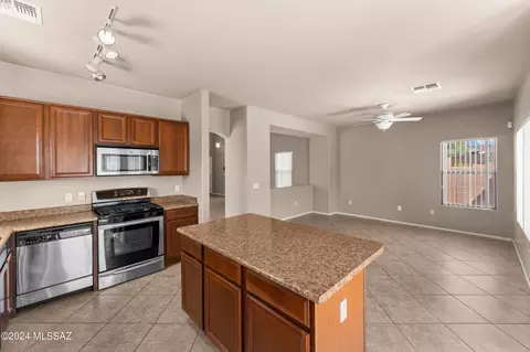 Kitchen - 6330 E Sage Stone St, Tucson, AZ 85756 photo 3 of 4