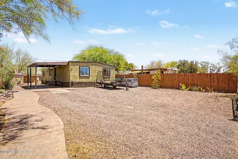 Exterior - 3243 E Milton Rd, Tucson, AZ 85706 photo 3 of 7