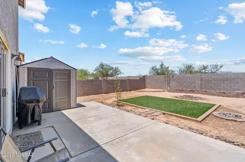Exterior - 6169 E Stonechat Dr, Tucson, AZ 85756 photo 7 of 8