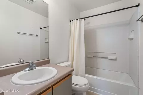 Bath - 6169 E Stonechat Dr, Tucson, AZ 85756 photo 2 of 2