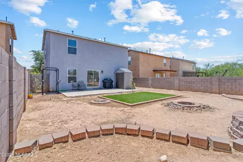 Exterior - 6169 E Stonechat Dr, Tucson, AZ 85756 photo 5 of 8