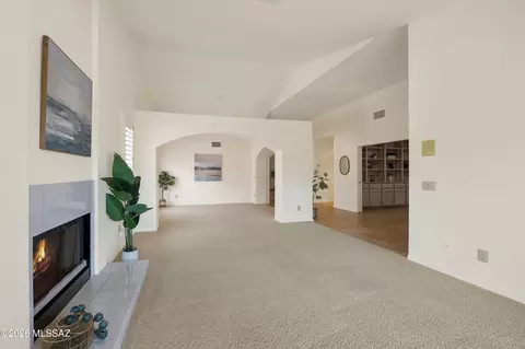 Living - 38475 S Double Eagle Dr, Tucson, AZ 85739 photo 3 of 6