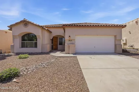 316 E Calle Mingo, Green Valley, AZ 85614