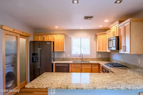 Kitchen - 5346 E 9th St, Tucson, AZ 85711 photo 2 of 4