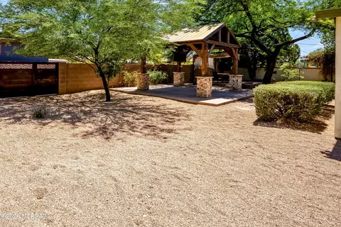 Exterior - 5346 E 9th St, Tucson, AZ 85711 photo 5 of 8