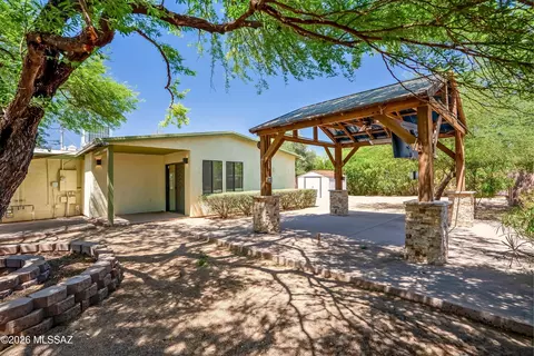 Exterior - 5346 E 9th St, Tucson, AZ 85711 photo 4 of 8
