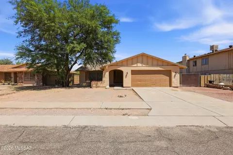 7561 S Via Hermosa, Tucson, AZ 85746