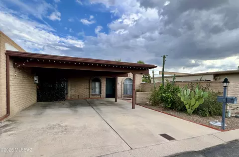 565 W Calle Lindero, Tucson, AZ 85704