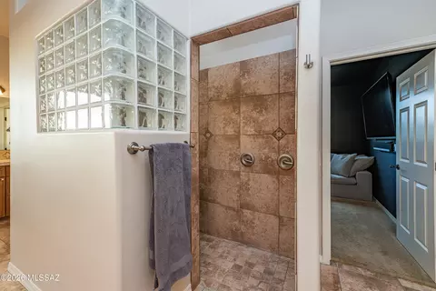 Bath - 8550 S Picacho View Loop, Vail, AZ 85641 photo 3 of 6
