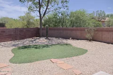 Exterior - 7832 S Hidden Places Loop, Tucson, AZ 85756 photo 5 of 6