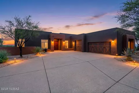 18701 S Copper Cave Dr, Sahuarita, AZ 85629