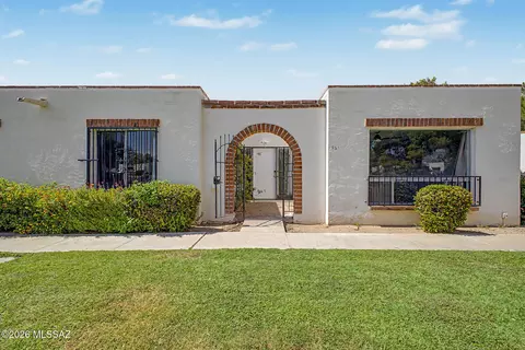 961 N Camino Las Solanas, Tucson, AZ 85710