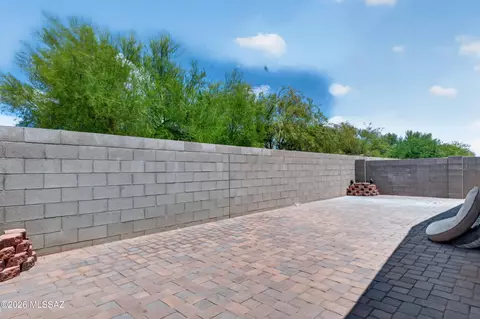 Exterior - 4077 E Braddock Dr, Tucson, AZ 85706 photo 4 of 6