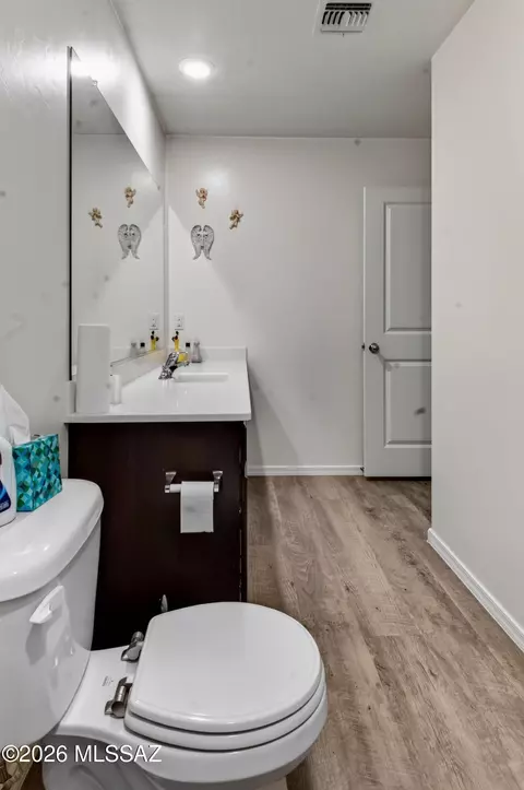 Bath - 4077 E Braddock Dr, Tucson, AZ 85706 photo 5 of 5