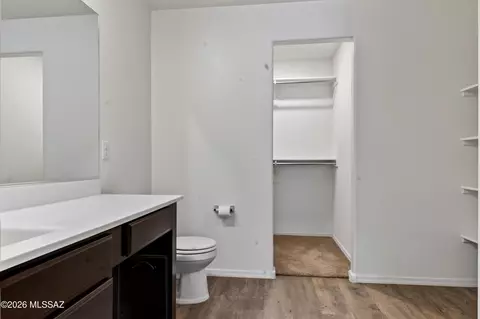 Bath - 4077 E Braddock Dr, Tucson, AZ 85706 photo 2 of 5
