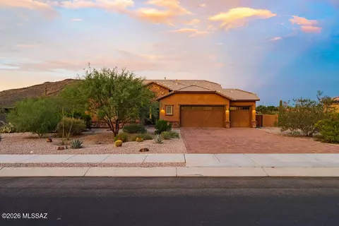 887 S Castar Dr, Tucson, AZ 85745
