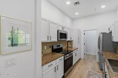 Entry Way - 2018 E River Rd #200, Tucson, AZ 85718 photo 2 of 4