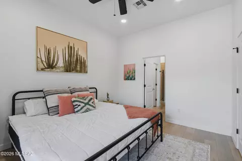 Bedroom - 2018 E River Rd #200, Tucson, AZ 85718 photo 4 of 8